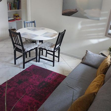 Ferienwohnung A 10Mn Des Arenes F2 Au Calme Avec Garage Gratuit Nîmes Exterior foto