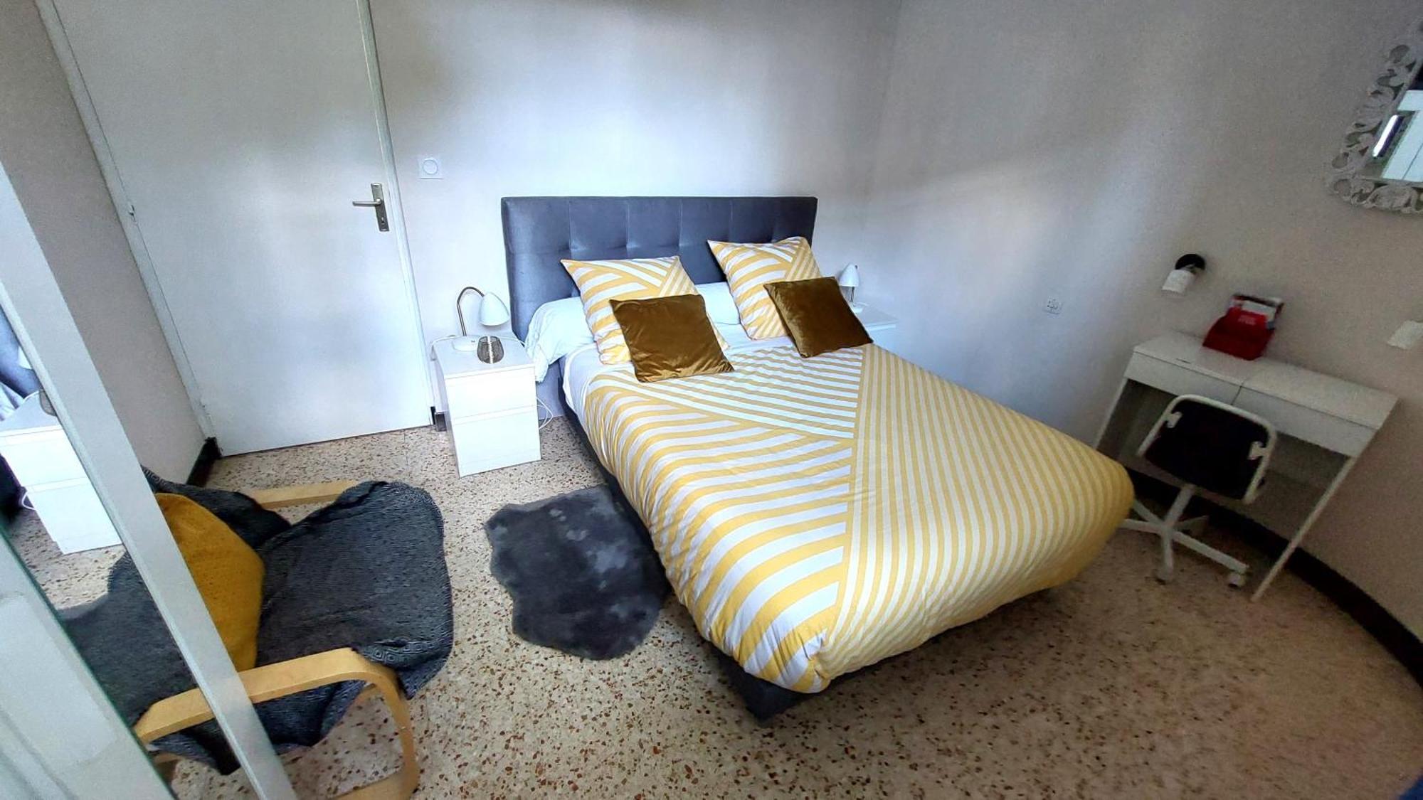 Ferienwohnung A 10Mn Des Arenes F2 Au Calme Avec Garage Gratuit Nîmes Exterior foto