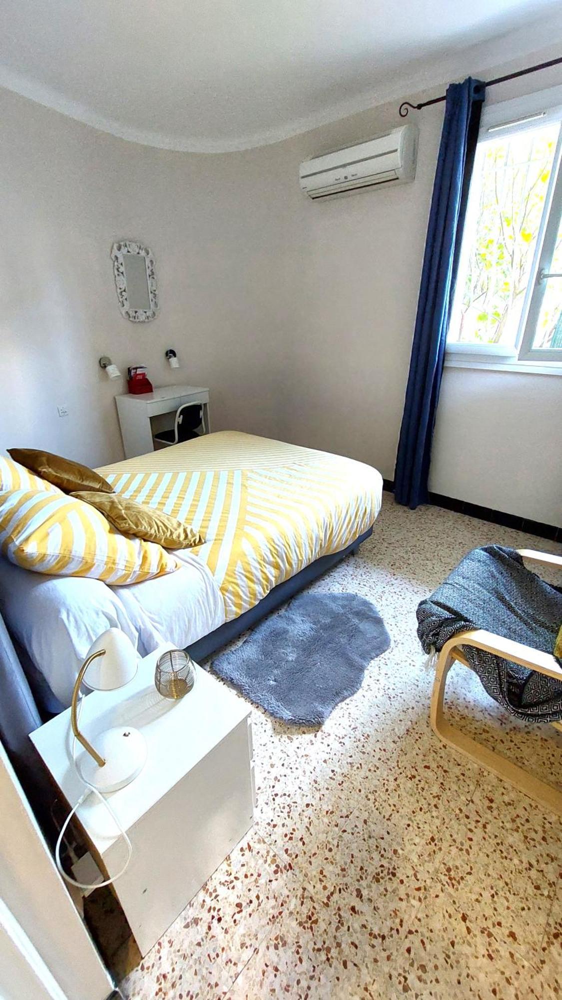 Ferienwohnung A 10Mn Des Arenes F2 Au Calme Avec Garage Gratuit Nîmes Exterior foto
