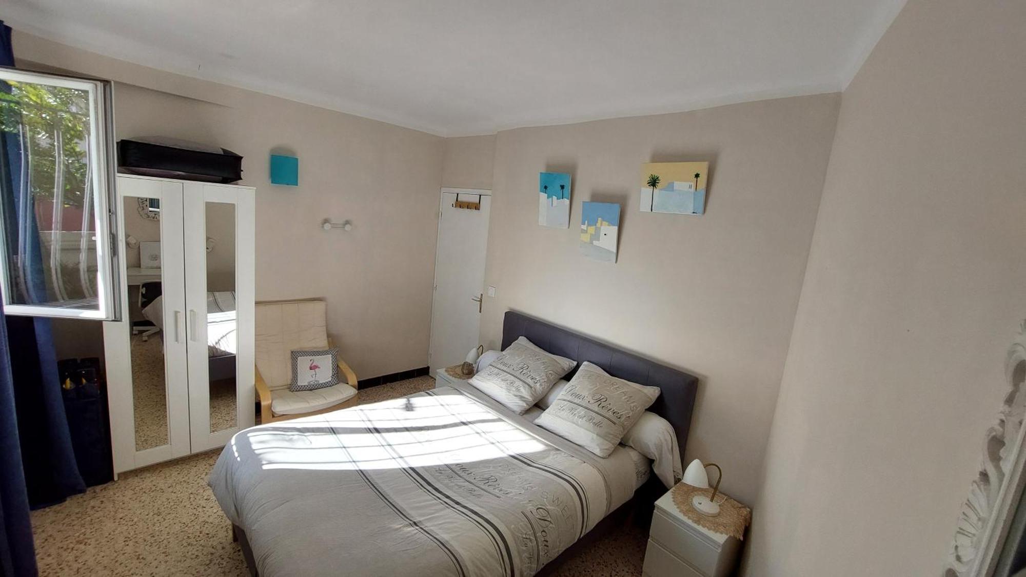 Ferienwohnung A 10Mn Des Arenes F2 Au Calme Avec Garage Gratuit Nîmes Exterior foto