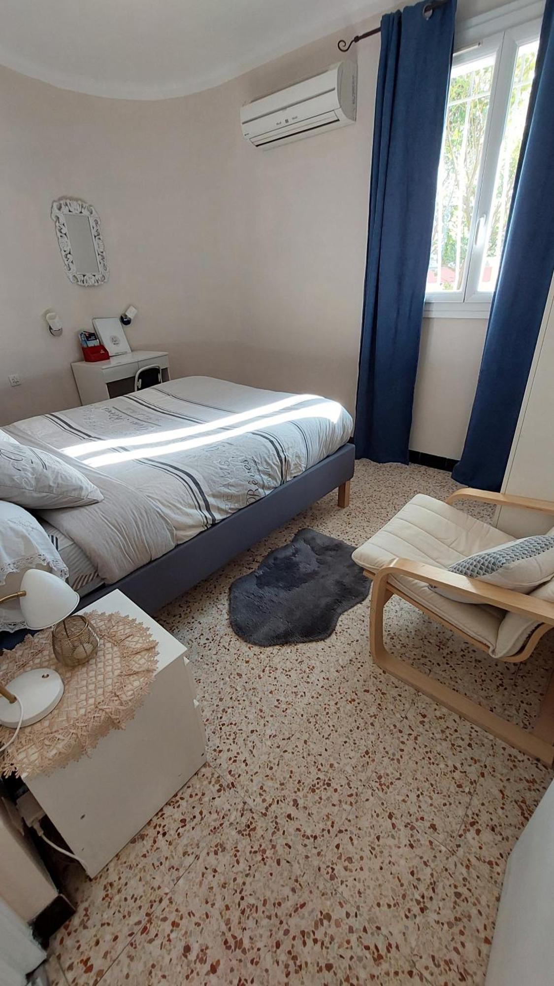 Ferienwohnung A 10Mn Des Arenes F2 Au Calme Avec Garage Gratuit Nîmes Exterior foto